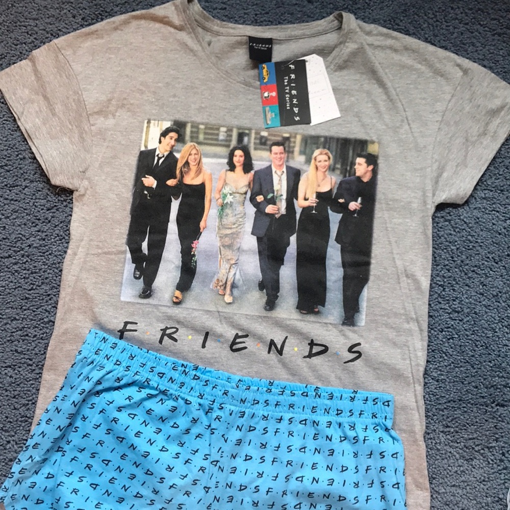 FRIENDS Pajama/Lounge Set - Picture 3 of 5